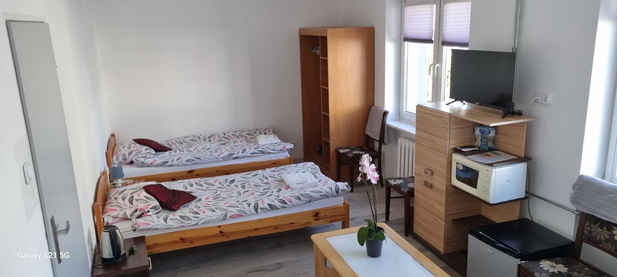 Unibal - Pokoje Goscinne Unieście Esterno foto